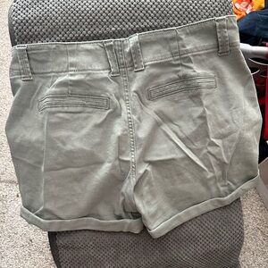 Maurices gray khaki shorts, mid rise